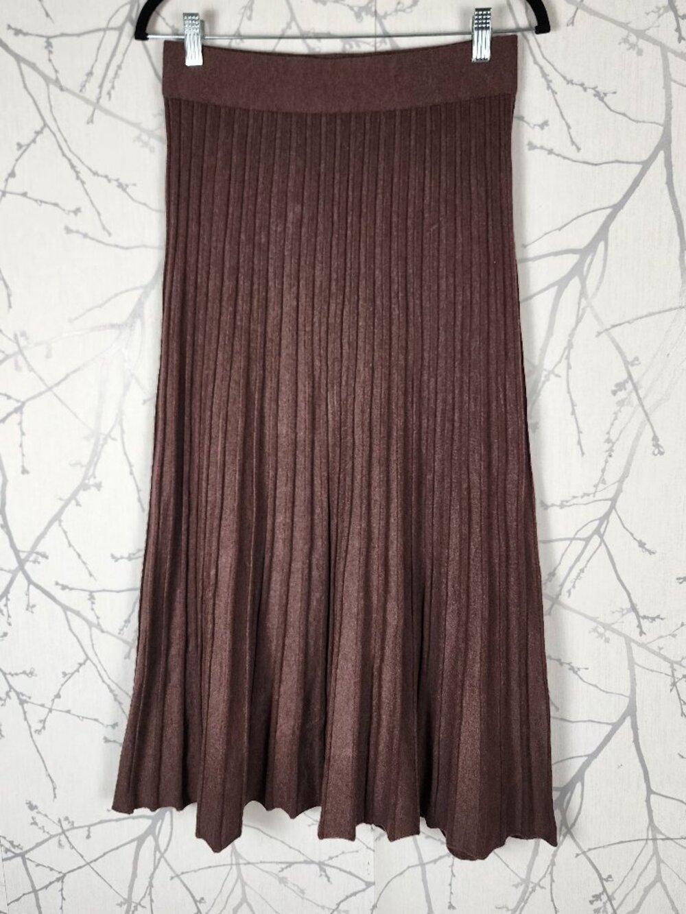 Milano Brown Ribbed Knit Elastic Waist Pleated Flowy Midi Skirt